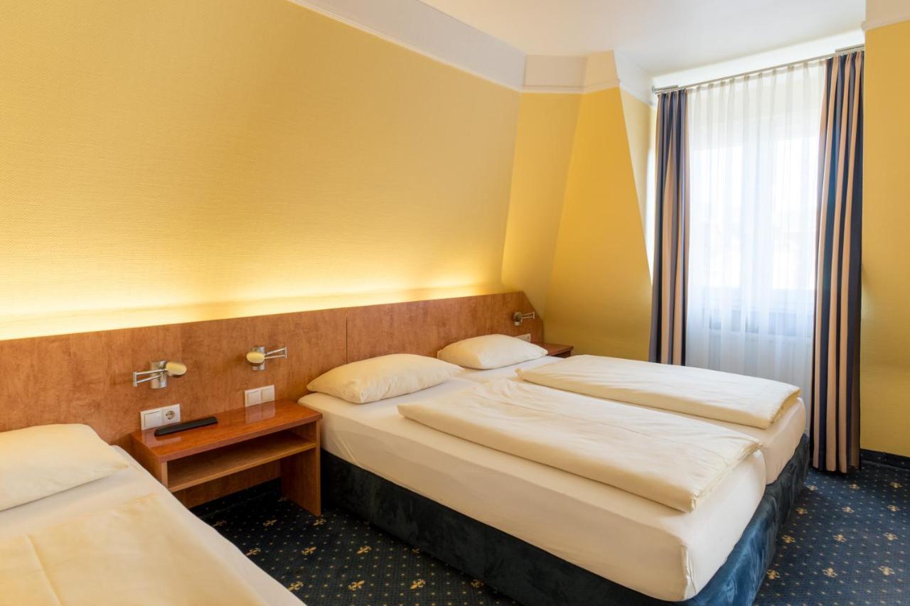 Aparthotel Astro - Nichtraucherhotel Штутгарт Экстерьер фото