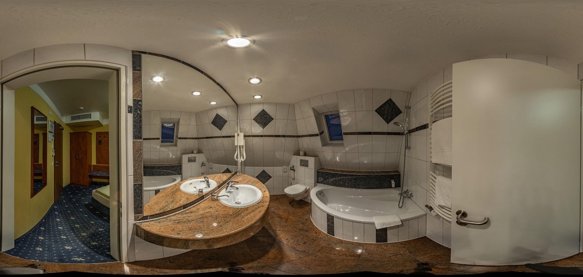 Aparthotel Astro - Nichtraucherhotel Штутгарт Экстерьер фото